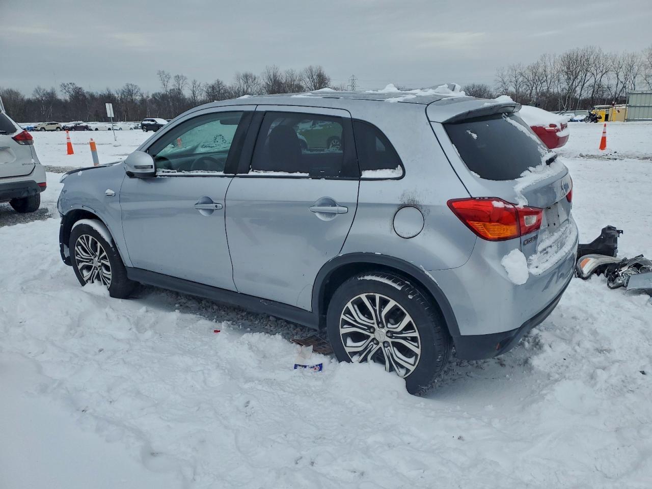 2017 MITSUBISHI OUTLANDER SPORT ES photo 4