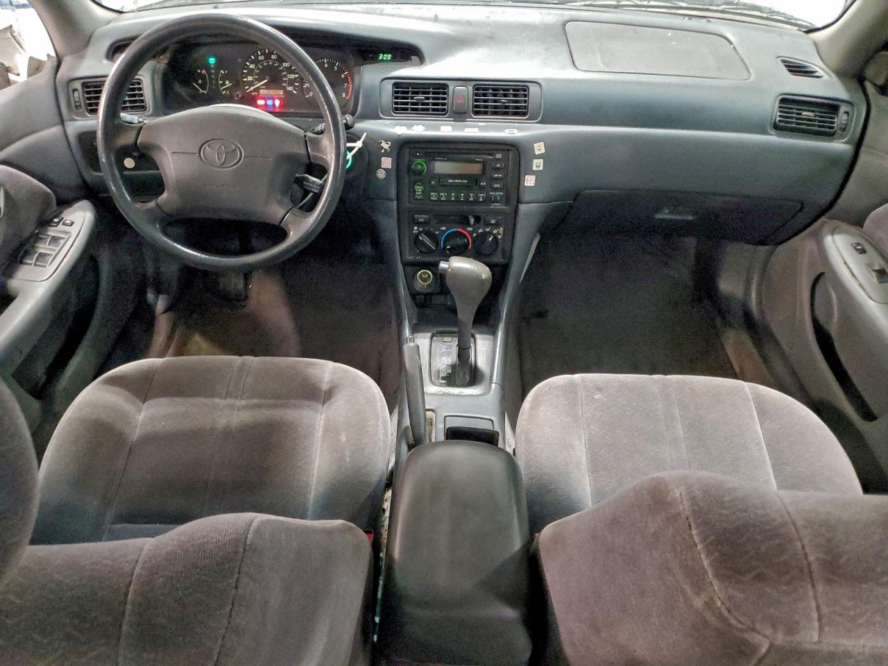 1999 TOYOTA CAMRY CE photo 22