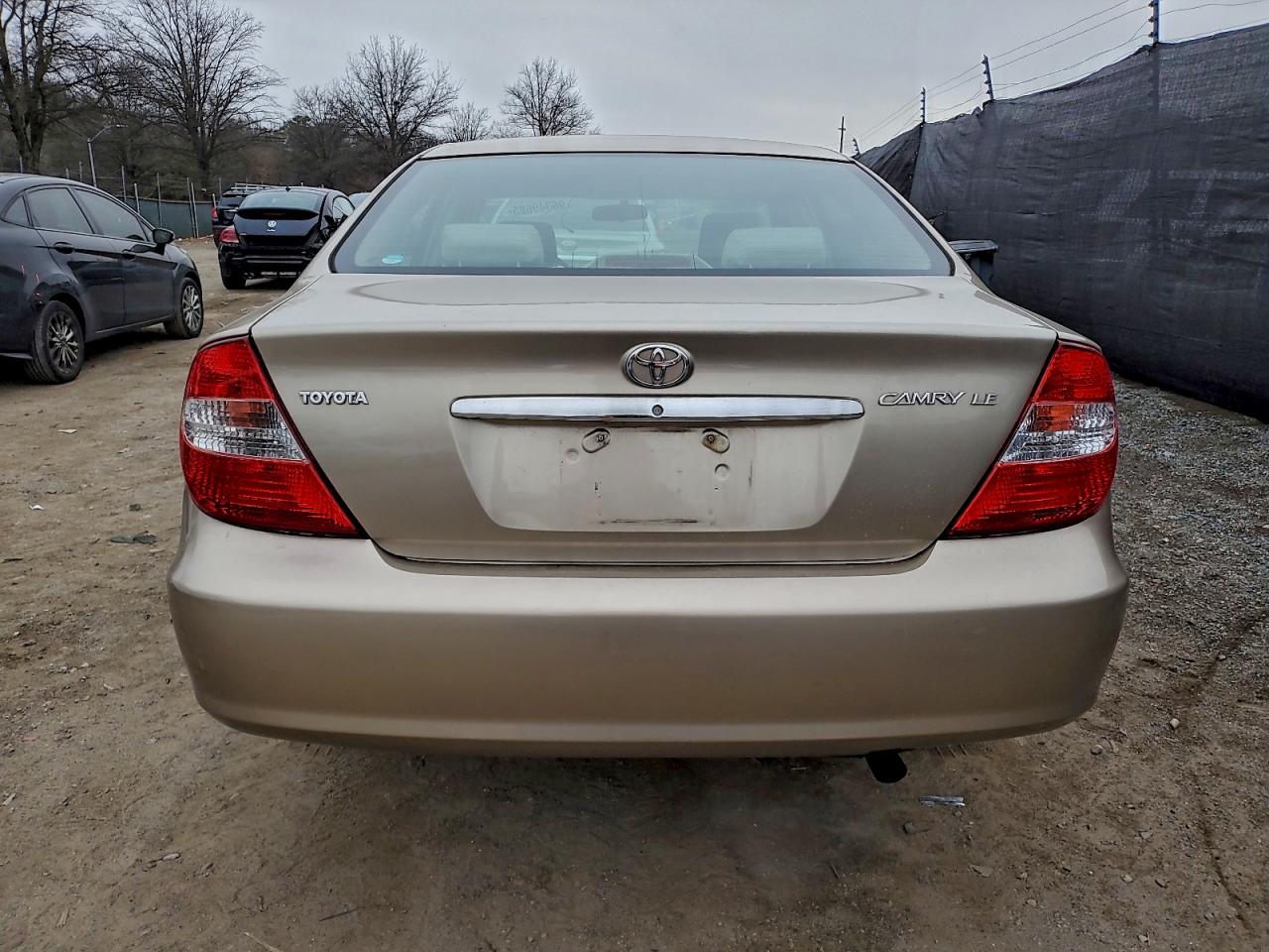 2002 TOYOTA CAMRY LE photo 16