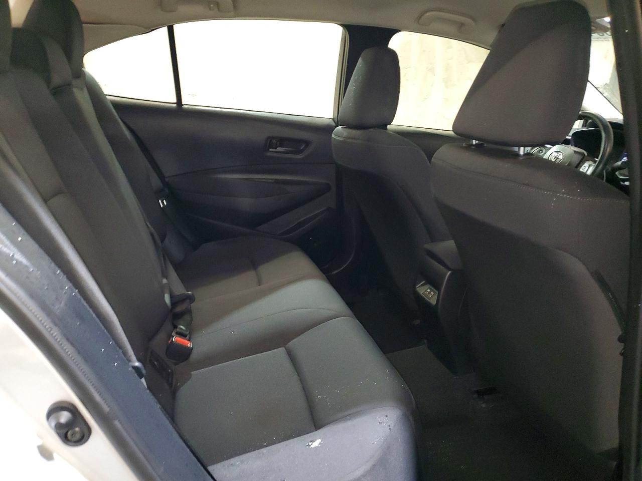 2025 TOYOTA COROLLA LE photo 19