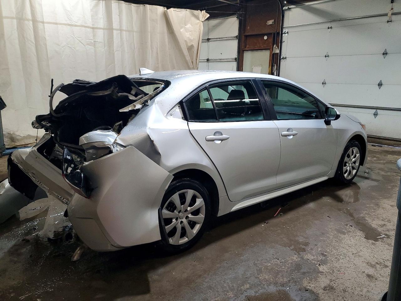 2025 TOYOTA COROLLA LE photo 5