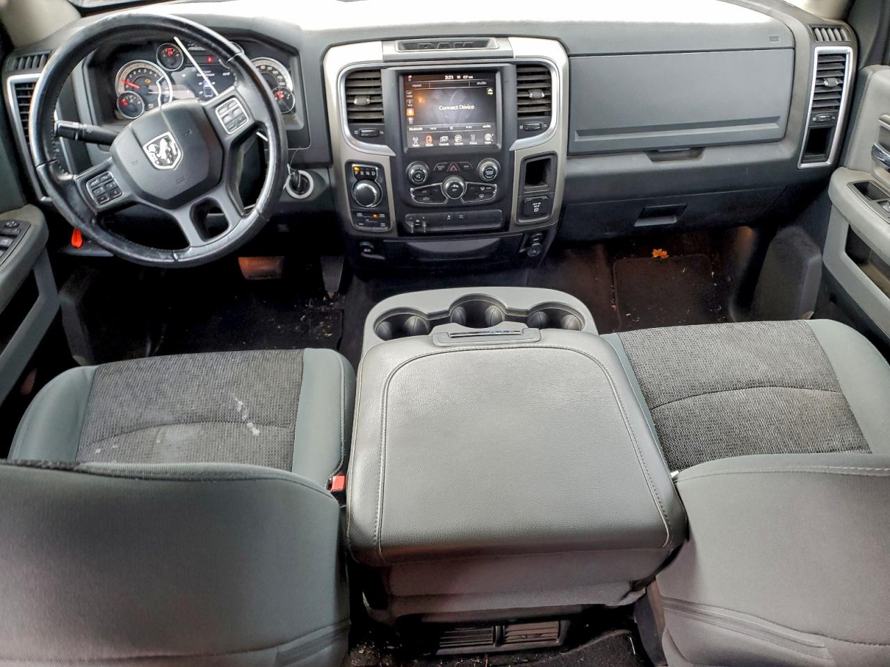 2014 RAM 1500 SLT photo 15