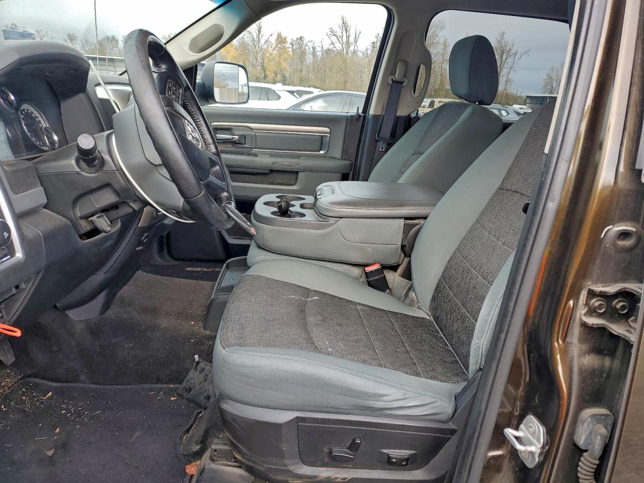2014 RAM 1500 SLT photo 13