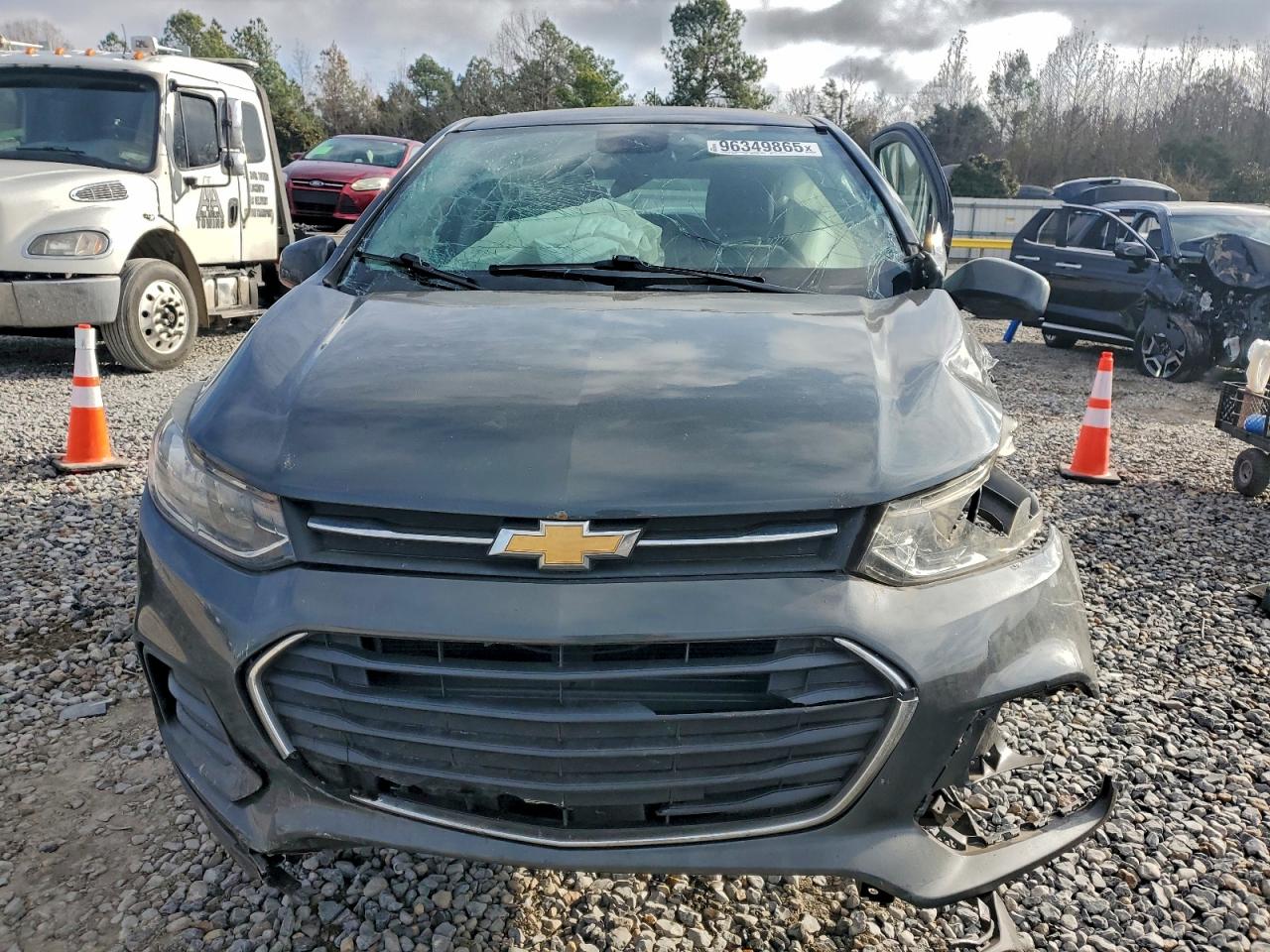 2019 CHEVROLET TRAX LS photo 5