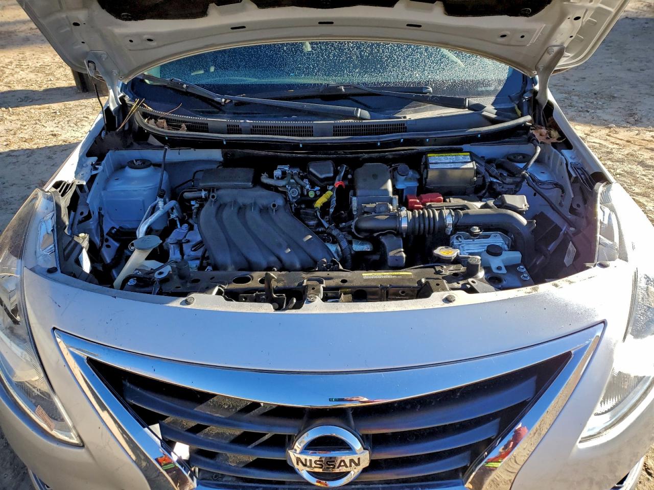 2019 NISSAN VERSA S photo 11