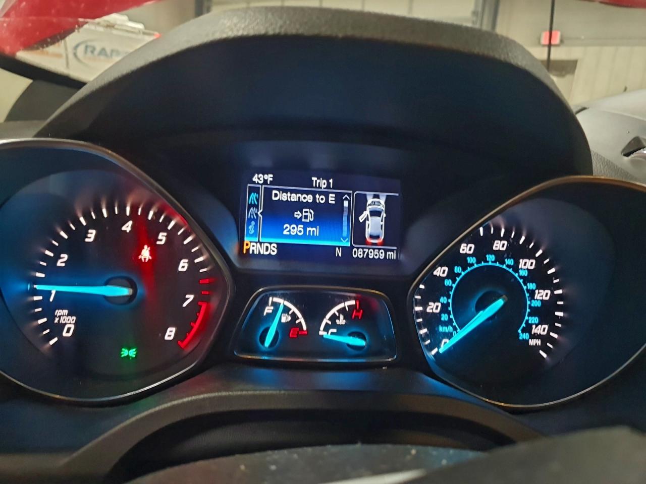2016 FORD ESCAPE SE photo 9