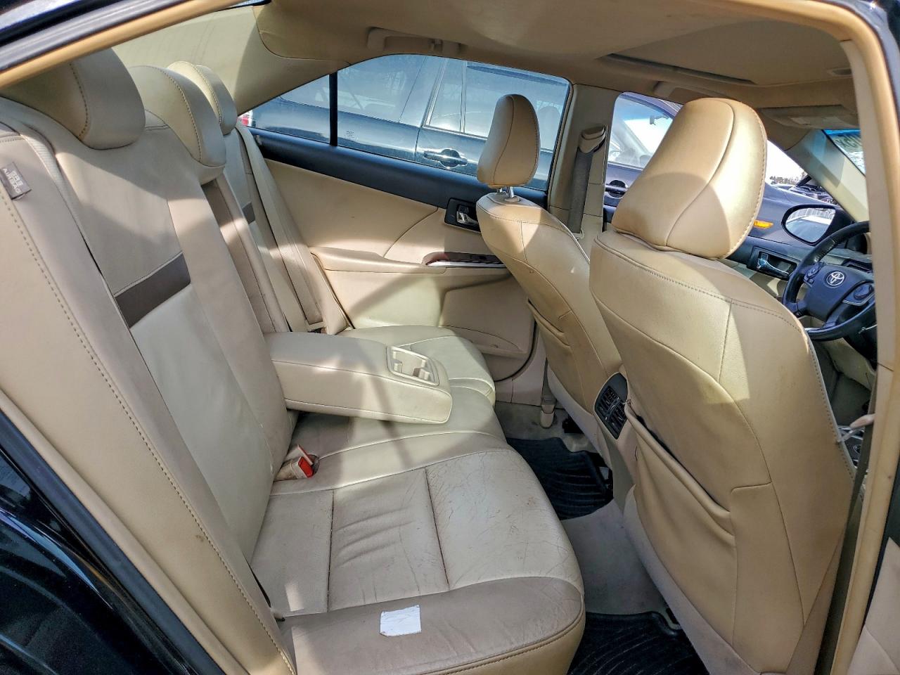2012 TOYOTA CAMRY SE photo 10