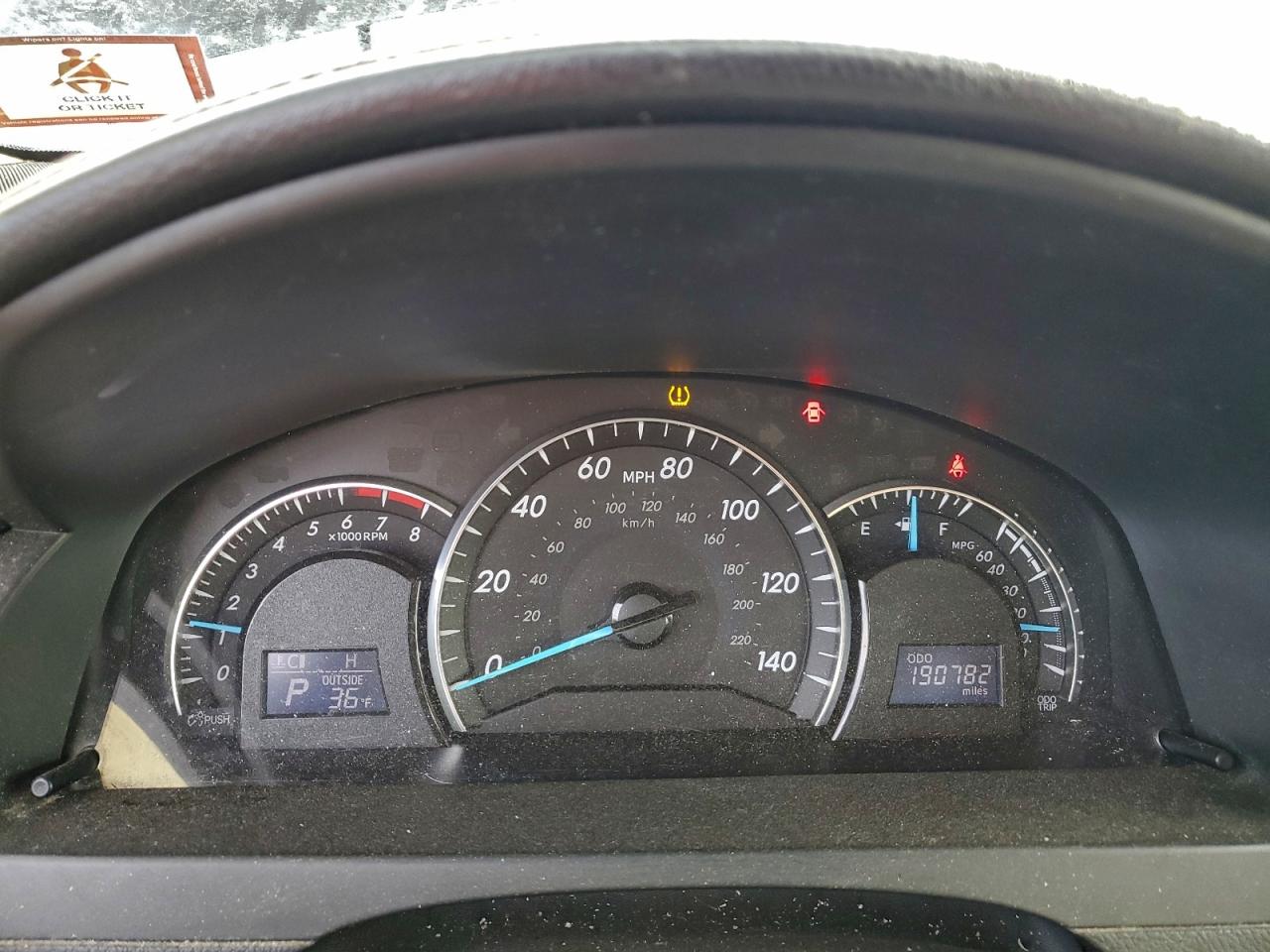 2012 TOYOTA CAMRY SE photo 9