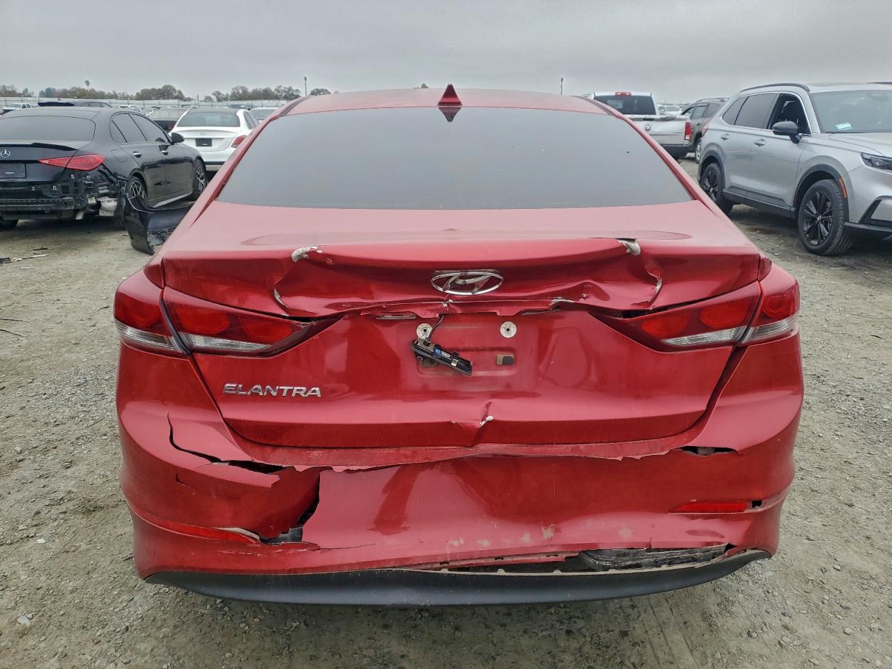 2017 HYUNDAI ELANTRA SE photo 6