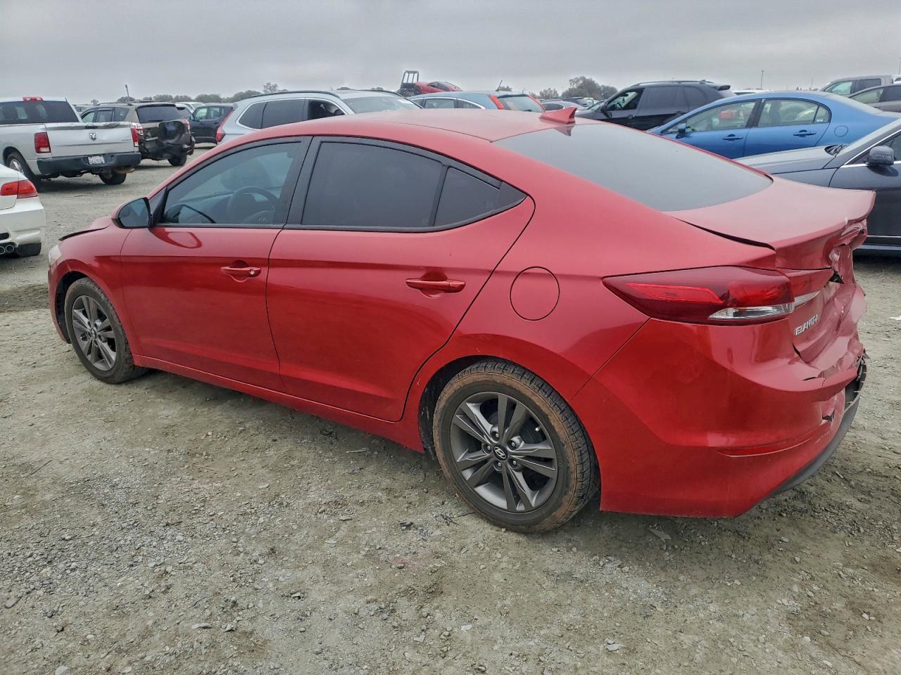 2017 HYUNDAI ELANTRA SE photo 2