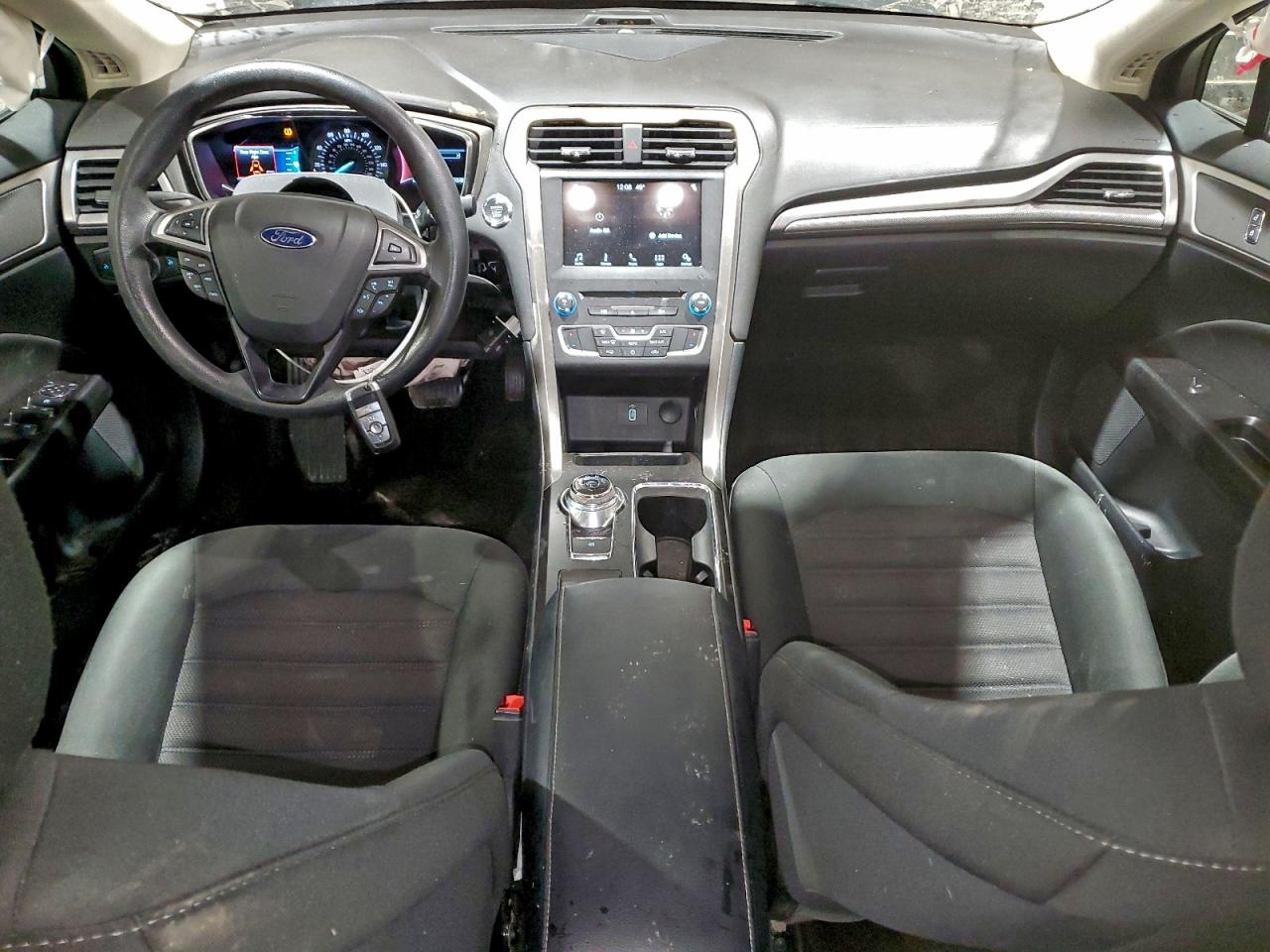 2017 FORD FUSION SE photo 8