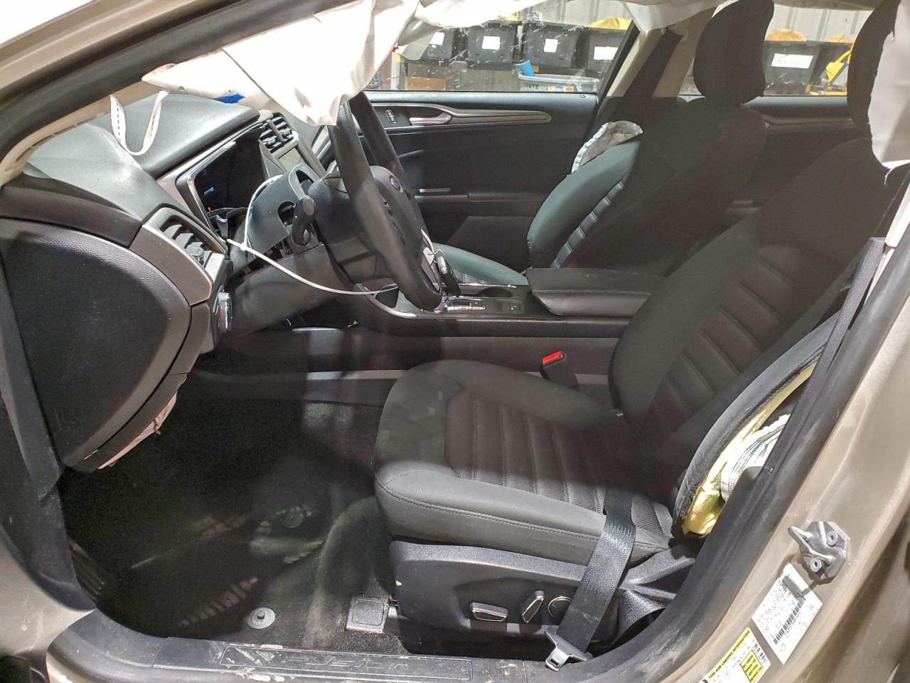 2017 FORD FUSION SE photo 7