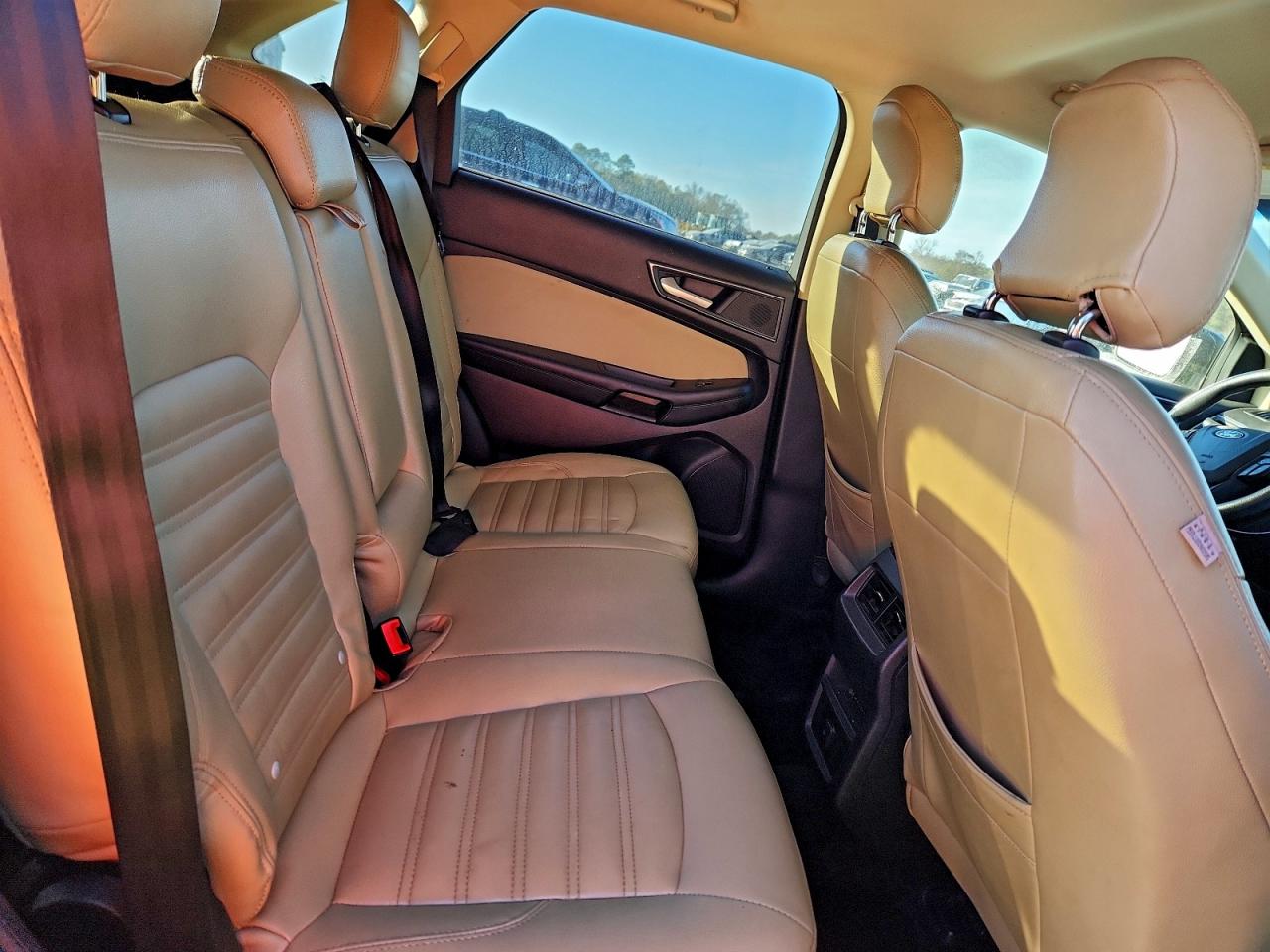 2018 FORD EDGE SE photo 11
