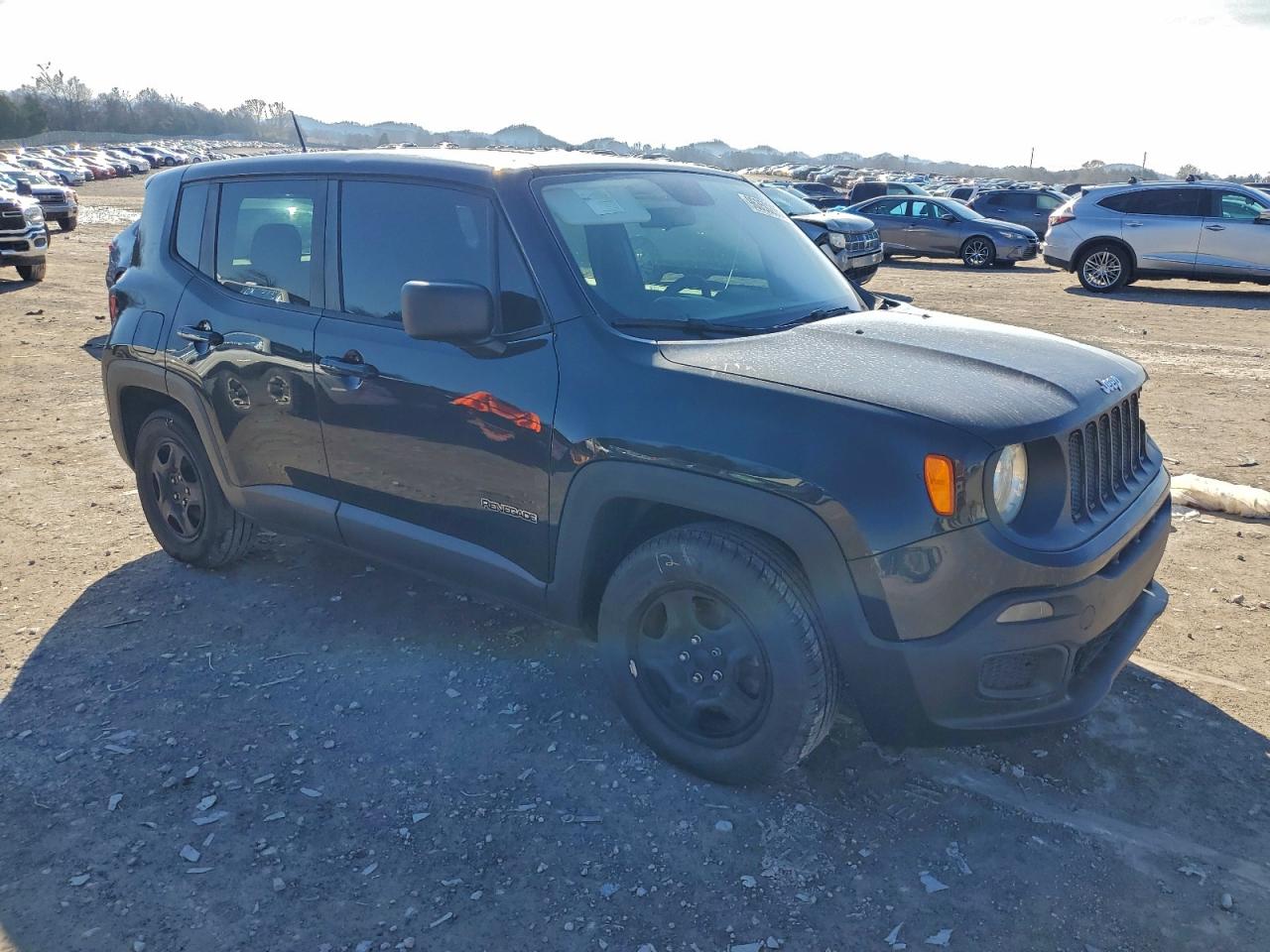 2017 JEEP RENEGADE SPORT photo 4