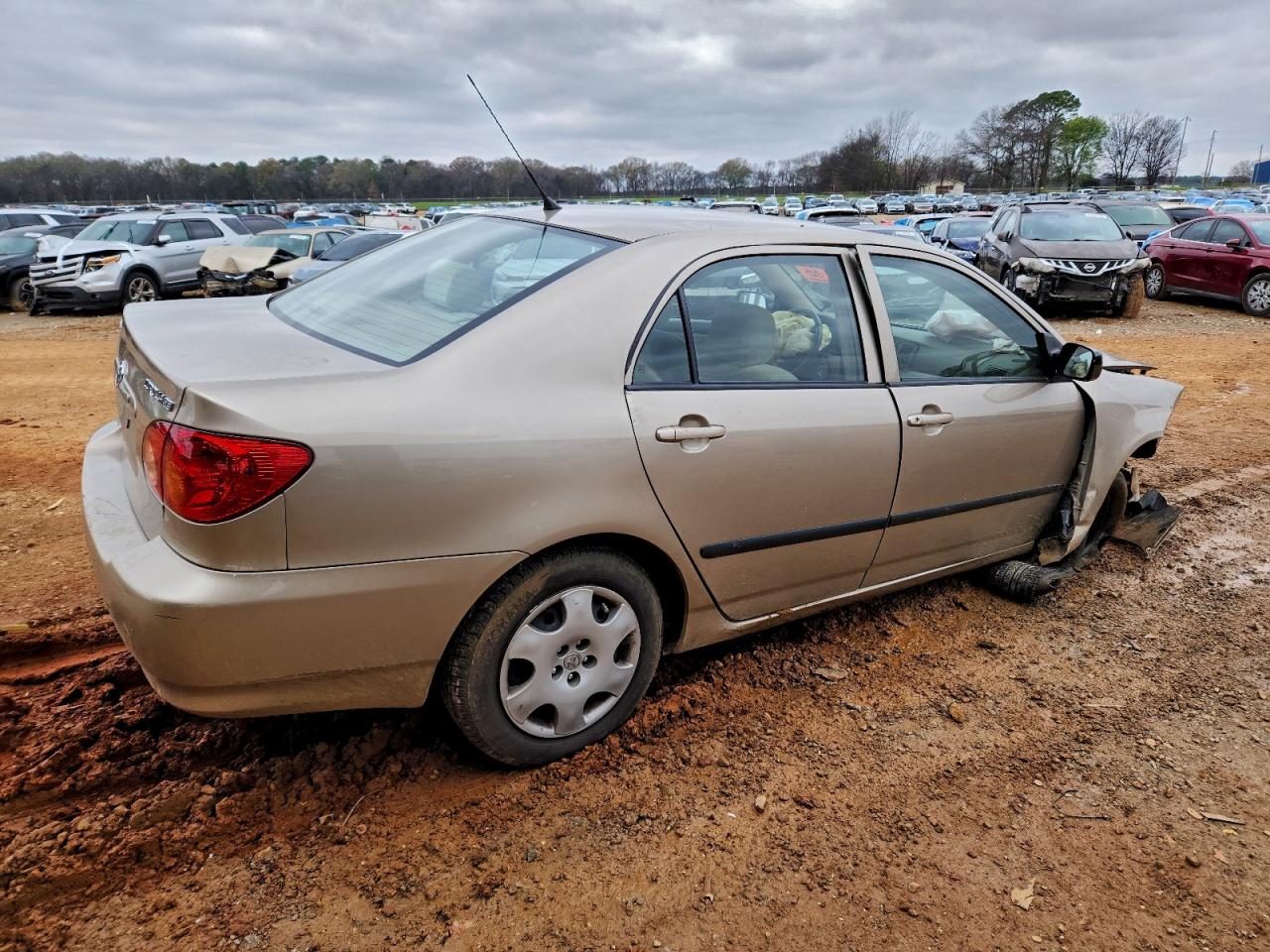 2004 TOYOTA COROLLA photo 3