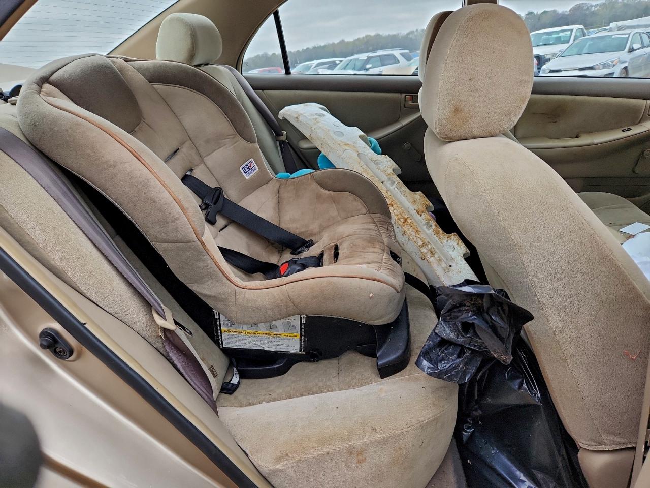 2004 TOYOTA COROLLA photo 10