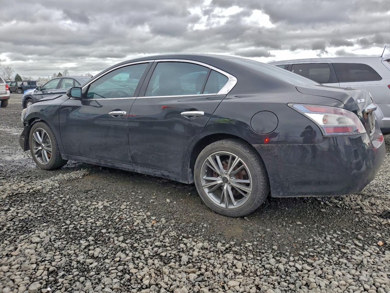 2013 NISSAN MAXIMA S photo 2