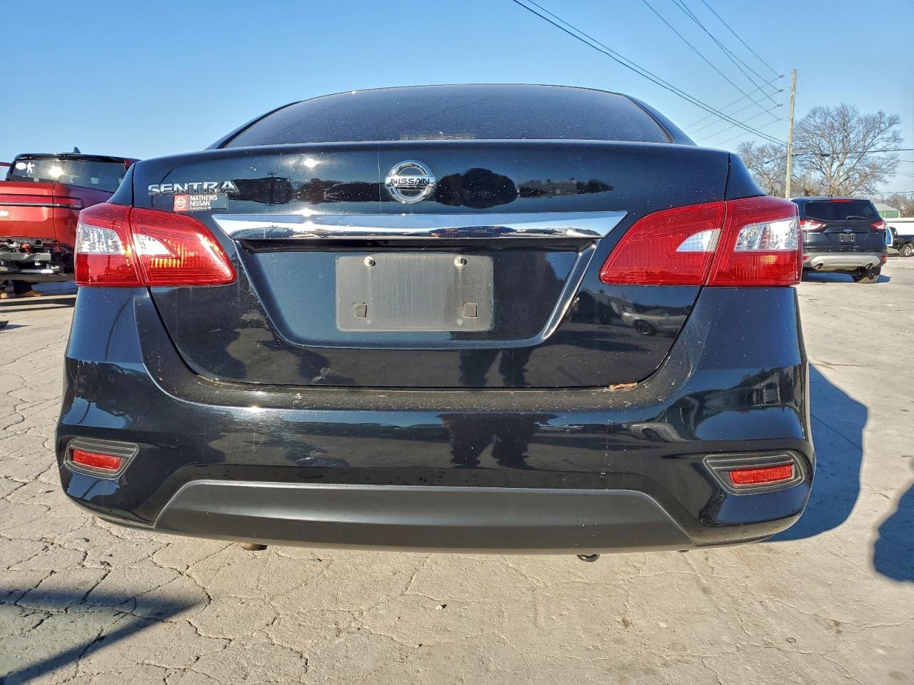 2016 NISSAN SENTRA S photo 6