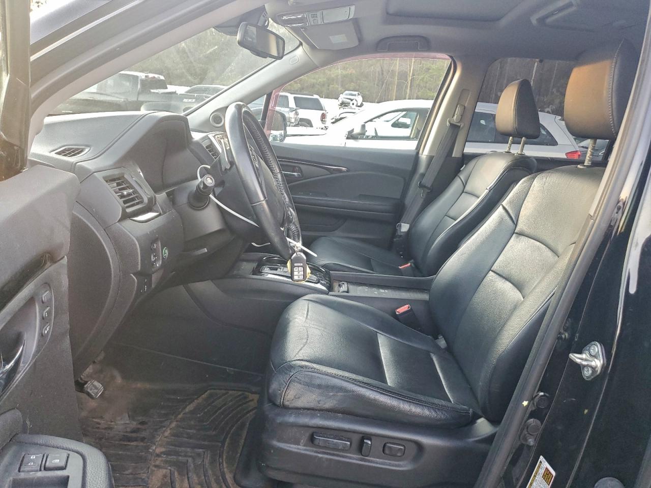 2016 HONDA PILOT TOURING photo 7