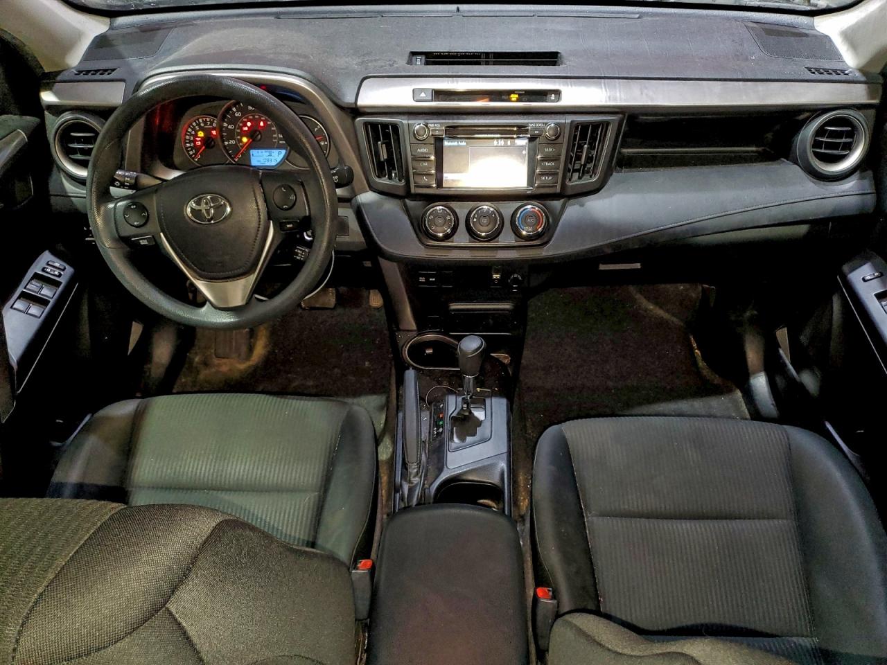 2016 TOYOTA RAV4 LE photo 8