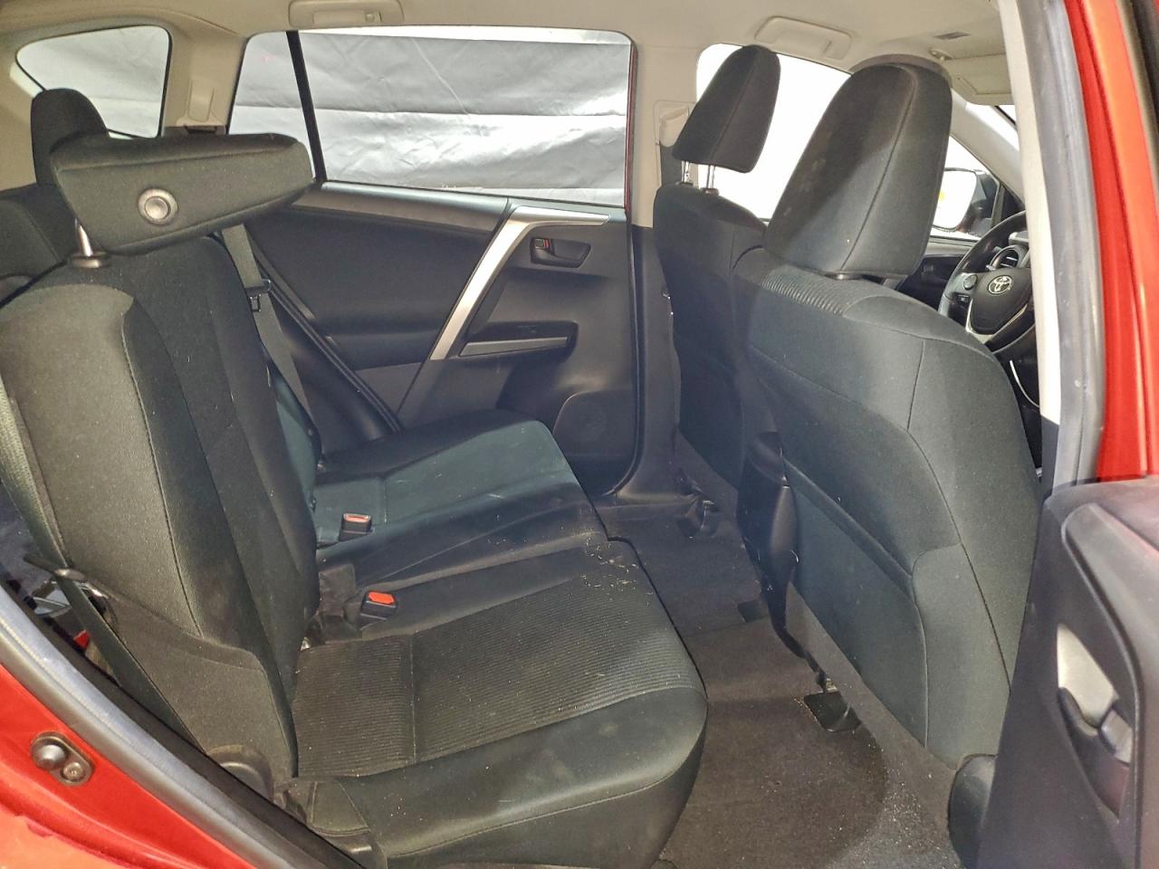 2016 TOYOTA RAV4 LE photo 11