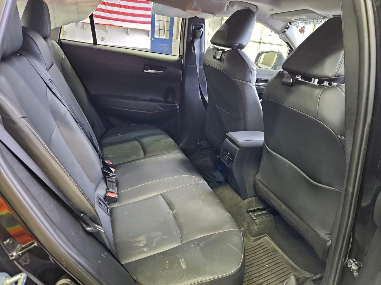 2022 TOYOTA COROLLA CROSS XLE photo 11