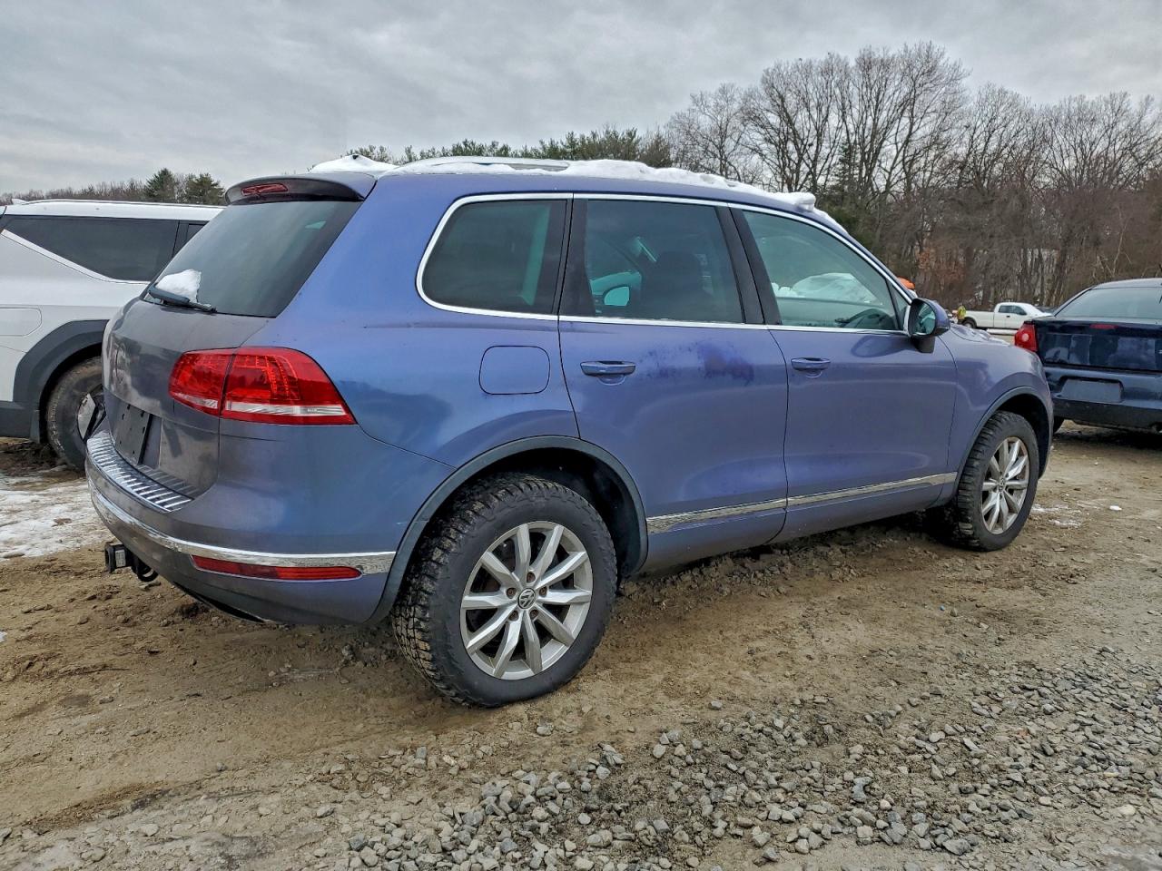 2015 VOLKSWAGEN TOUAREG V6 TDI photo 3