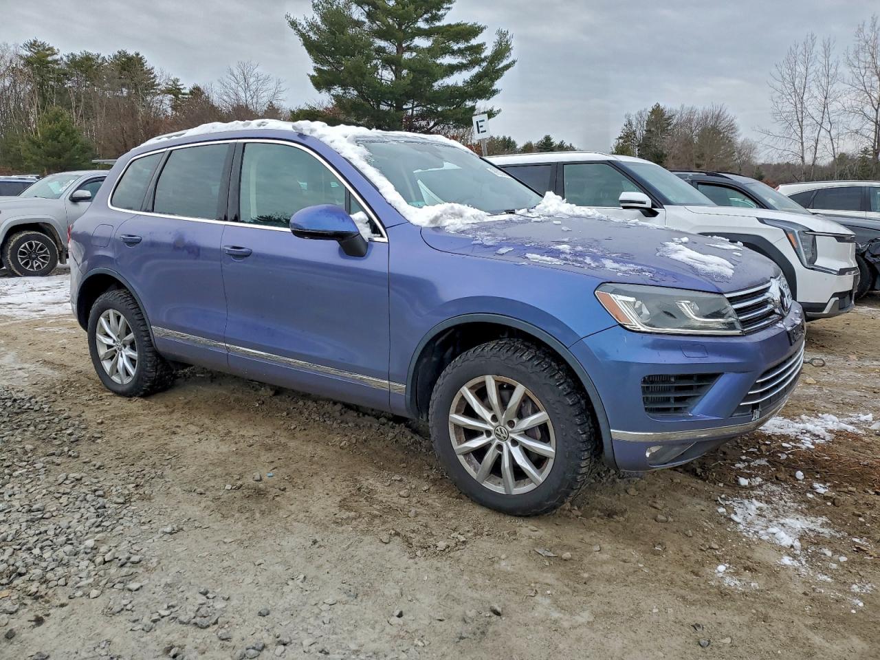 2015 VOLKSWAGEN TOUAREG V6 TDI photo 4