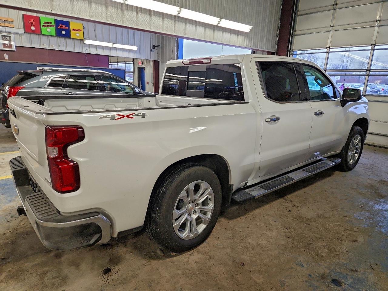 2024 CHEVROLET SILVERADO K1500 LTZ photo 3