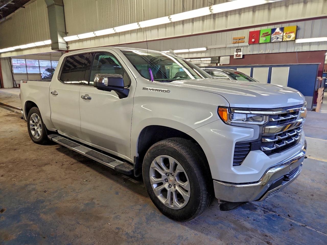 2024 CHEVROLET SILVERADO K1500 LTZ photo 4
