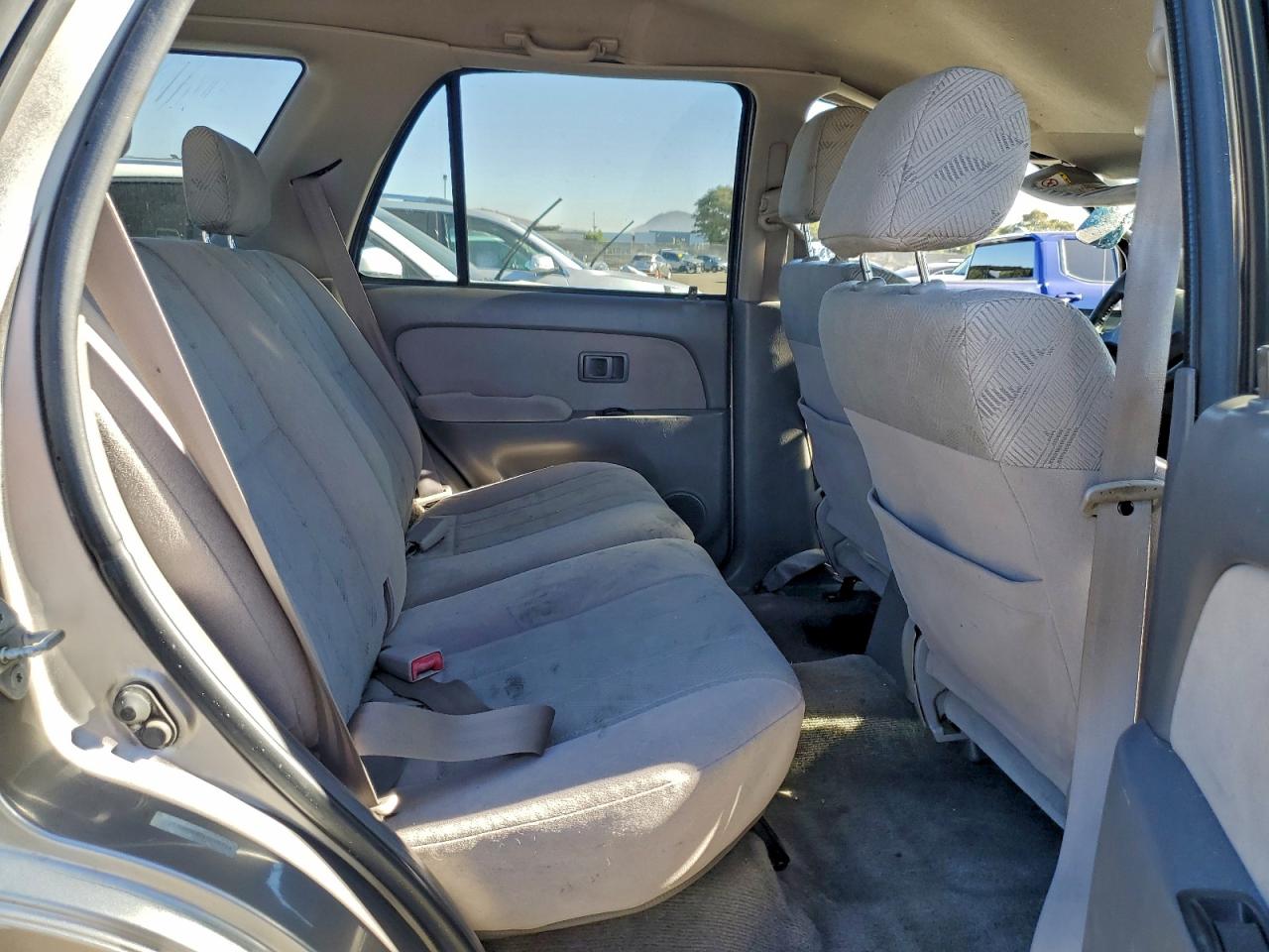 2001 TOYOTA 4RUNNER SR5 photo 11