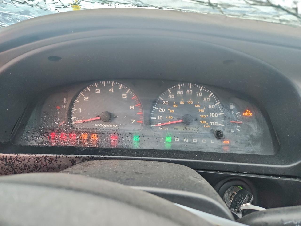 2001 TOYOTA 4RUNNER SR5 photo 9