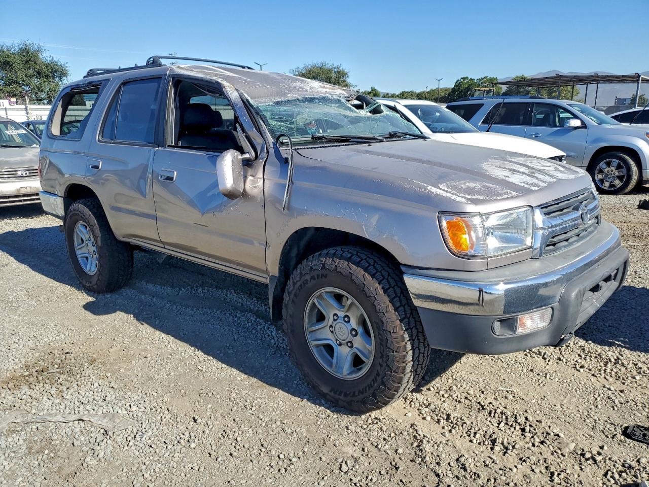 2001 TOYOTA 4RUNNER SR5 photo 4