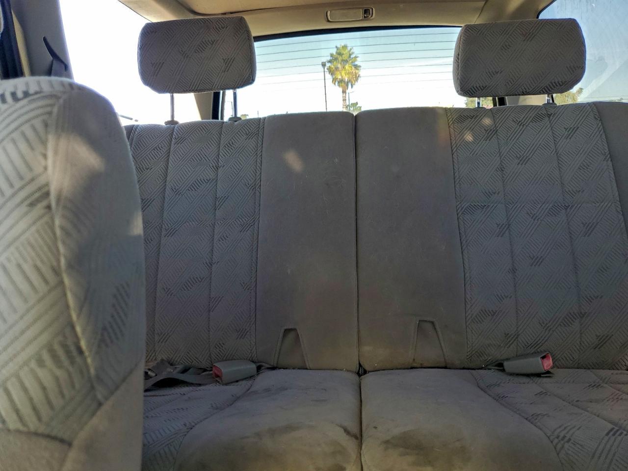 2001 TOYOTA 4RUNNER SR5 photo 10