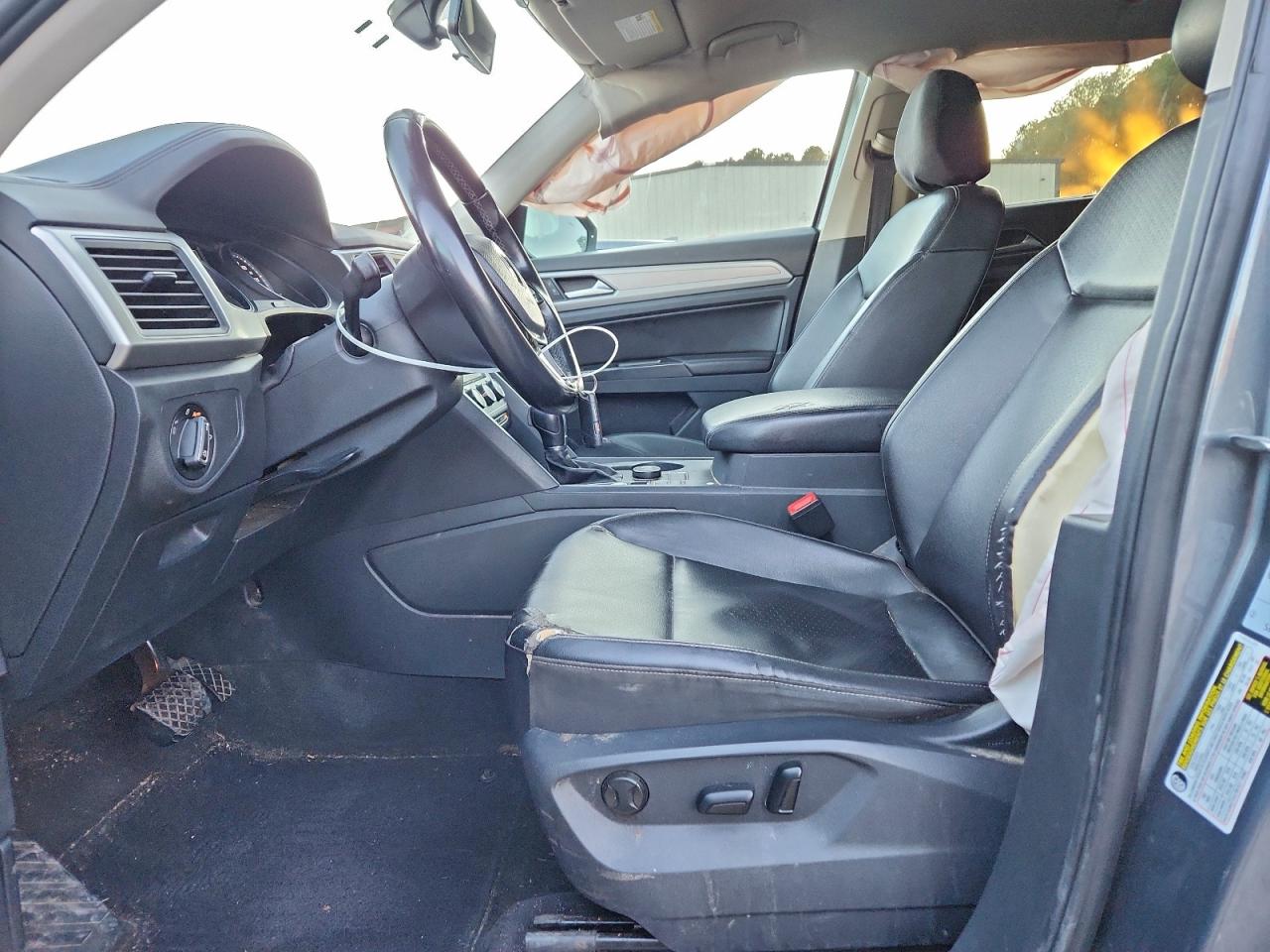 2018 VOLKSWAGEN ATLAS SE photo 13