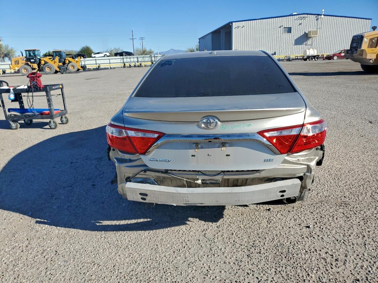 2016 TOYOTA CAMRY LE photo 6