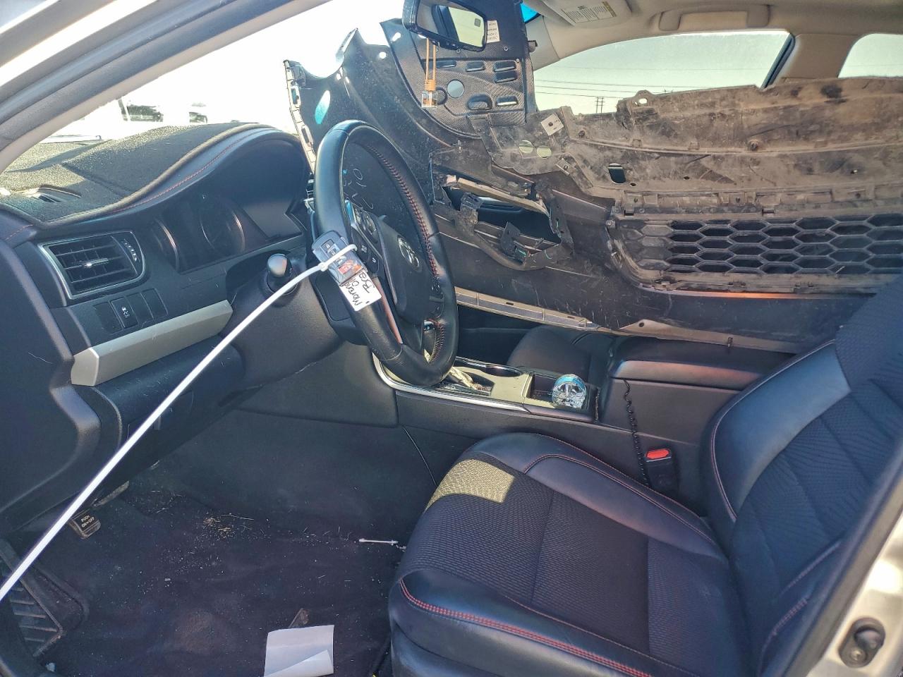 2016 TOYOTA CAMRY LE photo 7