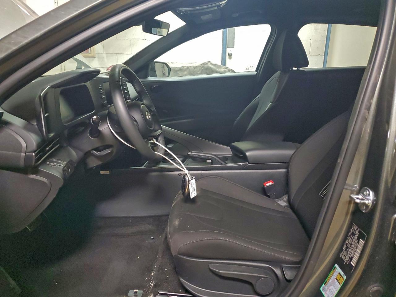 2025 HYUNDAI ELANTRA SEL SPORT photo 7