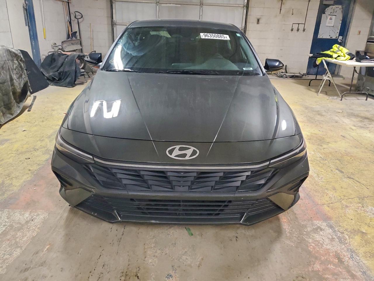 2025 HYUNDAI ELANTRA SEL SPORT photo 5