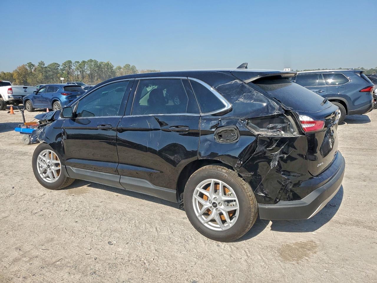 2024 FORD EDGE SEL photo 2