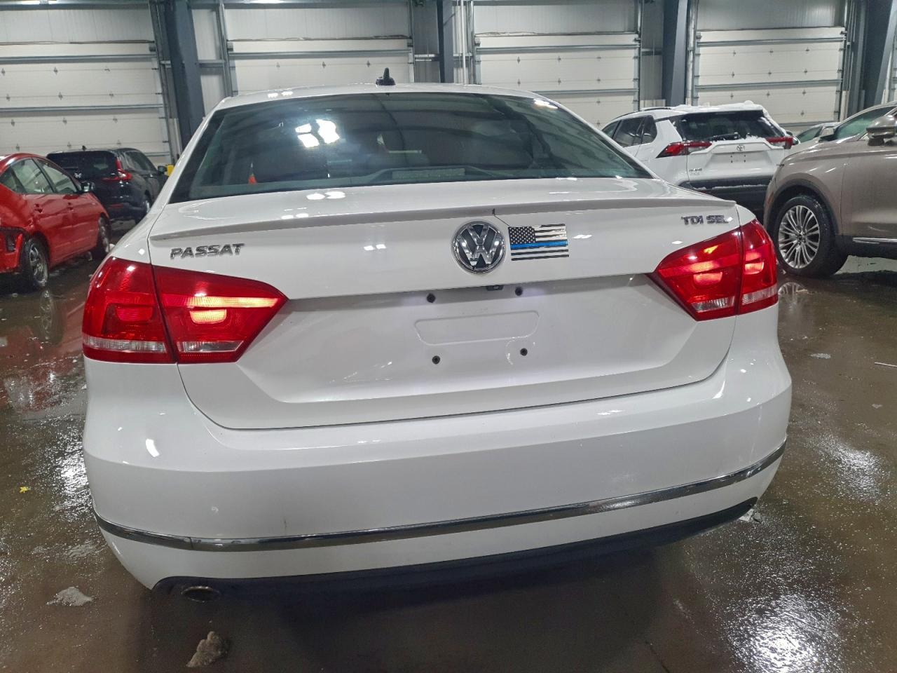 2014 VOLKSWAGEN PASSAT SEL photo 16