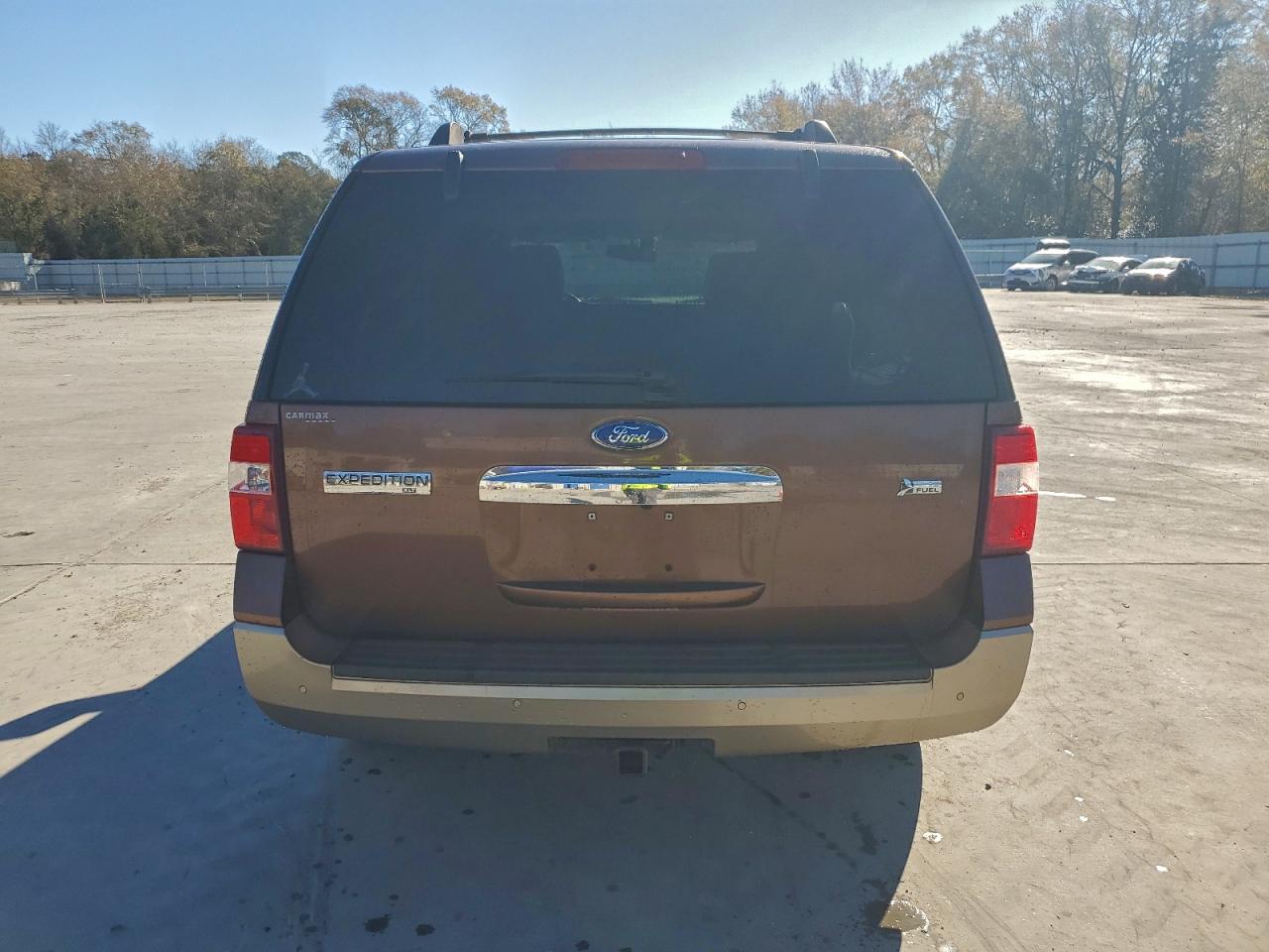 2011 FORD EXPEDITION XLT photo 6