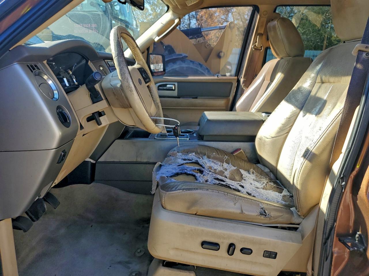 2011 FORD EXPEDITION XLT photo 7