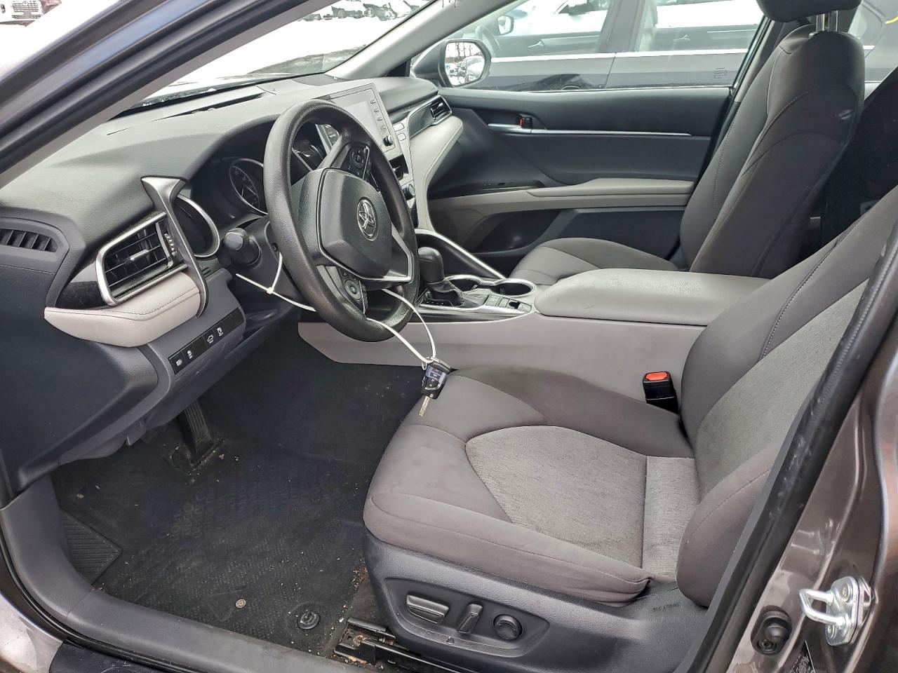 2023 TOYOTA CAMRY LE photo 7