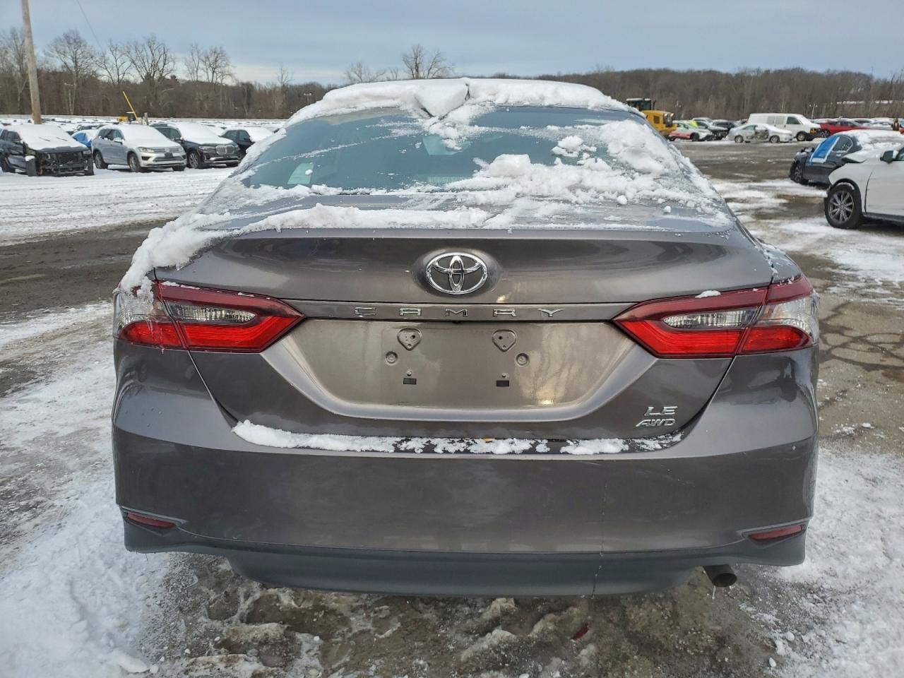 2023 TOYOTA CAMRY LE photo 6
