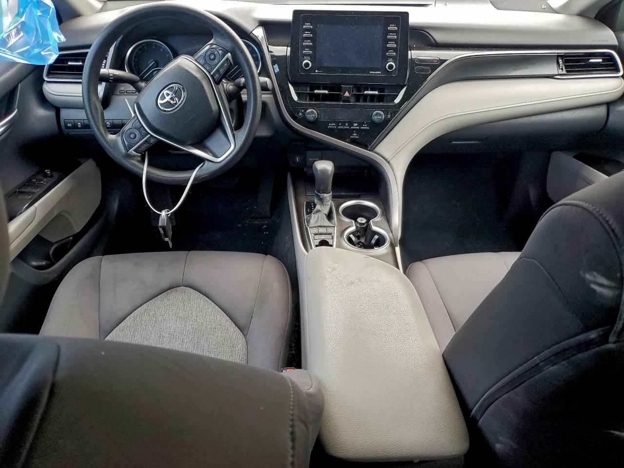 2023 TOYOTA CAMRY LE photo 8