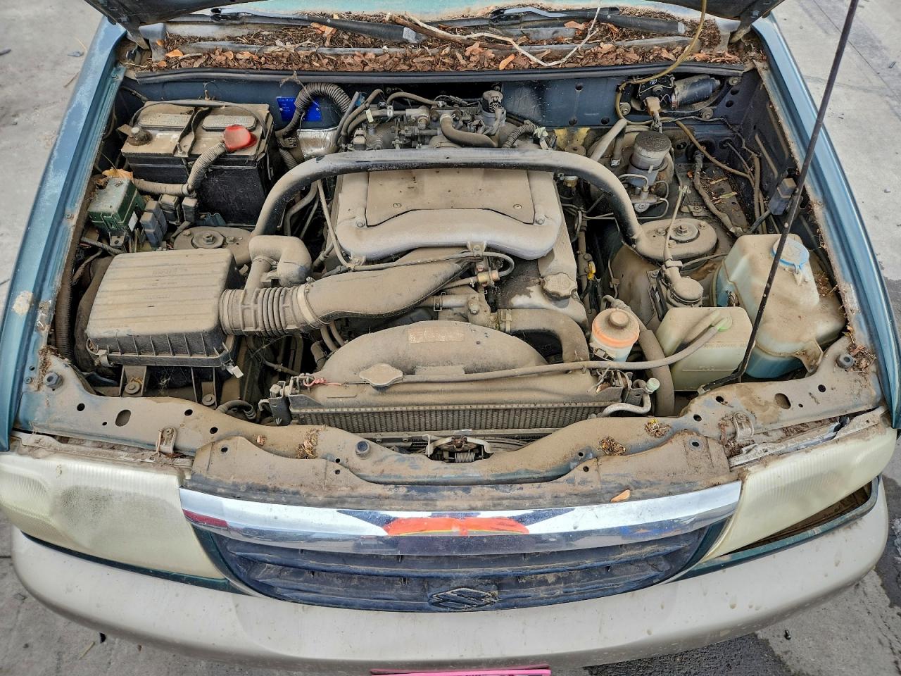 2001 SUZUKI GRAND VITARA JX photo 12