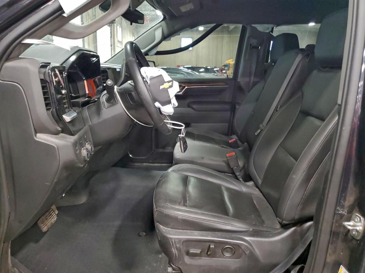 2023 CHEVROLET SILVERADO K1500 LT photo 7