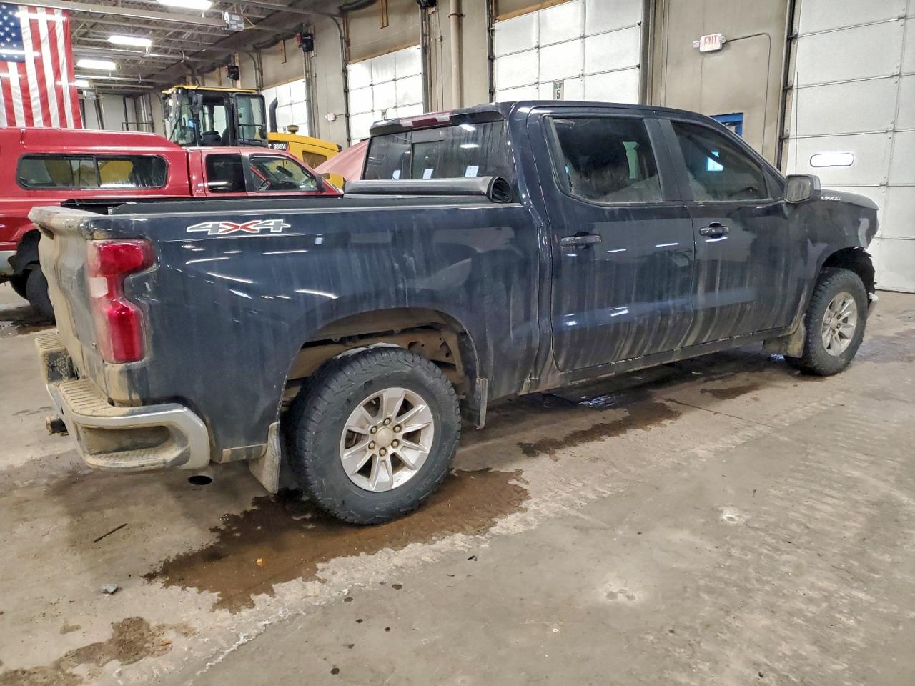2023 CHEVROLET SILVERADO K1500 LT photo 3