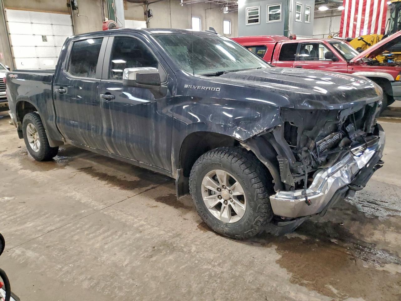 2023 CHEVROLET SILVERADO K1500 LT photo 4